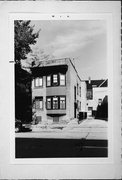 724 E WELLS ST, a Arts and Crafts apartment/condominium, built in Milwaukee, Wisconsin in 1914.