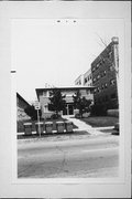 2922 W WELLS ST, a Contemporary apartment/condominium, built in Milwaukee, Wisconsin in 1961.