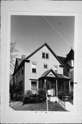3000 S WENTWORTH AVE, a Front Gabled house, built in Milwaukee, Wisconsin in 1902.