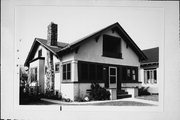 3039 S WENTWORTH AVE, a Bungalow house, built in Milwaukee, Wisconsin in .