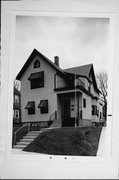 2250-52 S WINCHESTER ST, a Front Gabled duplex, built in Milwaukee, Wisconsin in 1943.