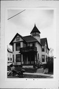 2258 S WINCHESTER ST, a Queen Anne house, built in Milwaukee, Wisconsin in 1890.