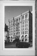 424 E WISCONSIN AVE, a Romanesque Revival lodging-hotel, built in Milwaukee, Wisconsin in 1890.