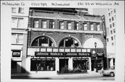 230-34 W WISCONSIN AVE, a Commercial Vernacular large retail building, built in Milwaukee, Wisconsin in 1892.
