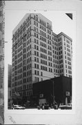 231 W WISCONSIN AVE, a Neoclassical/Beaux Arts large office building, built in Milwaukee, Wisconsin in 1907.