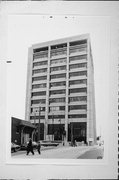 735 W WISCONSIN AVE, a Contemporary bank/financial institution, built in Milwaukee, Wisconsin in 1968.