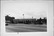 2120 W WISCONSIN AVE, a Brutalism bank/financial institution, built in Milwaukee, Wisconsin in 1971.
