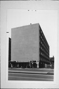 2222-24 W WISCONSIN AVE, a Contemporary apartment/condominium, built in Milwaukee, Wisconsin in 1963.