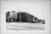 2829 W WISCONSIN AVE, a Contemporary apartment/condominium, built in Milwaukee, Wisconsin in 1963.