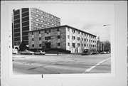 2929 W WISCONSIN AVE, a Contemporary apartment/condominium, built in Milwaukee, Wisconsin in 1973.