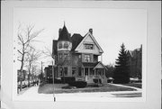 3111 W WISCONSIN AVE, a Queen Anne house, built in Milwaukee, Wisconsin in 1892.