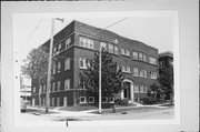 2302 E WYOMING, a Arts and Crafts apartment/condominium, built in Milwaukee, Wisconsin in 1913.