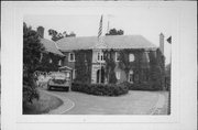4424 N Lake Dr, a Colonial Revival/Georgian Revival house, built in Shorewood, Wisconsin in 1917.