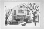 3821-3823 N MORRIS BLVD, a Colonial Revival/Georgian Revival duplex, built in Shorewood, Wisconsin in .