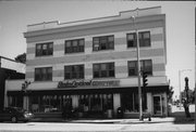 4000-4006 N OAKLAND AVE, a Twentieth Century Commercial large retail building, built in Shorewood, Wisconsin in 1922.