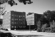 4001 N PROSPECT AVE, a English Revival Styles apartment/condominium, built in Shorewood, Wisconsin in 1924.