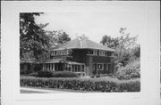 2700 E Shorewood Blvd, a Prairie School house, built in Shorewood, Wisconsin in 1916.