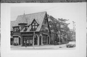 6006-6018 W VLIET ST & 1401-1415 N 60TH ST, a English Revival Styles small retail building, built in Wauwatosa, Wisconsin in 1927.