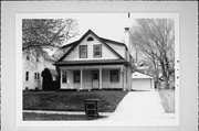 619 N 68TH ST, a Front Gabled house, built in Wauwatosa, Wisconsin in 1921.