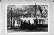 1621 CHURCH ST, a Colonial Revival/Georgian Revival house, built in Wauwatosa, Wisconsin in 1914.