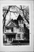 7832 WARREN AVE 7832 WARREN AVE, a Queen Anne house, built in Wauwatosa, Wisconsin in 1892.