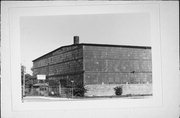 6771 W NATIONAL AVE, a Astylistic Utilitarian Building industrial building, built in West Allis, Wisconsin in 1918.