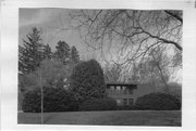 2908 OXFORD RD, a Contemporary house, built in Shorewood Hills, Wisconsin in 1952.