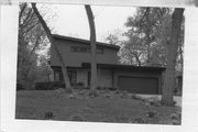 3521 SUNSET DR, a Contemporary house, built in Shorewood Hills, Wisconsin in 1951.
