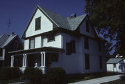 954 BLUFF ST, a Queen Anne house, built in Beloit, Wisconsin in 1896.