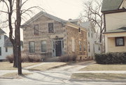 Lathrop-Munn Cobblestone House, a Building.