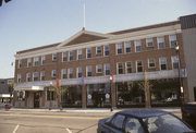 434 E GRAND AVE, a Colonial Revival/Georgian Revival hotel/motel, built in Beloit, Wisconsin in 1904.