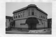 1834 Parmenter St, a Commercial Vernacular small retail building, built in Middleton, Wisconsin in 1898.
