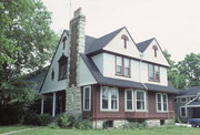 905 CHURCH ST, a Queen Anne house, built in Beloit, Wisconsin in 1893.