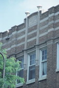 512 E GRAND AVE, a Commercial Vernacular retail building, built in Beloit, Wisconsin in 1926.