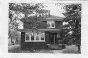 7032 HUBBARD AVE, a American Foursquare house, built in Middleton, Wisconsin in 1922.