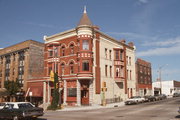 121-123 E MILWAUKEE ST, a Queen Anne lodging-hotel, built in Janesville, Wisconsin in 1893.