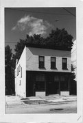 402 W LAKESIDE ST, a Commercial Vernacular grocery store/supermarket, built in Madison, Wisconsin in 1900.