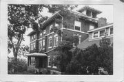 225 LAKELAWN PL., a Craftsman house, built in Madison, Wisconsin in 1914.