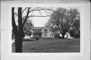 SOUTH SIDE OF SHARON RD (W), 3/8 MILE EAST OF CLINTON, a Gabled Ell house, built in Clinton, Wisconsin in .