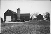 AVALON RD, a Astylistic Utilitarian Building barn, built in La Prairie, Wisconsin in .