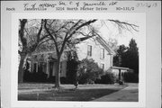 3216 N PARKER DR, a Greek Revival house, built in Janesville, Wisconsin in 1846.
