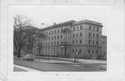 1402 UNIVERSITY AVE, a Neoclassical/Beaux Arts dormitory, built in Madison, Wisconsin in 1924.