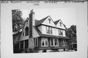 905 CHURCH ST, a Queen Anne house, built in Beloit, Wisconsin in 1893.