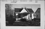 921 ELM ST, a Side Gabled house, built in Beloit, Wisconsin in 1892.