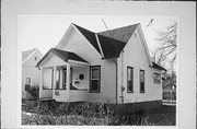 1120 HARRISON AVE, a Side Gabled house, built in Beloit, Wisconsin in 1900.