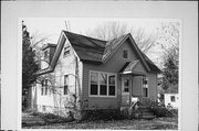 1148 HINSDALE ST, a Side Gabled house, built in Beloit, Wisconsin in 1901.