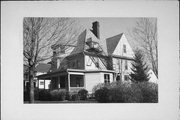 819 PARK AVE, a Queen Anne apartment/condominium, built in Beloit, Wisconsin in 1896.