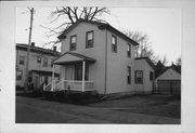 812 PARKER CT, a Front Gabled house, built in Beloit, Wisconsin in 1900.