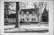 1890 SHERWOOD DR SW, a Colonial Revival/Georgian Revival house, built in Beloit, Wisconsin in 1920.