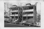 148-150 E GORHAM ST, a Craftsman apartment/condominium, built in Madison, Wisconsin in 1914.